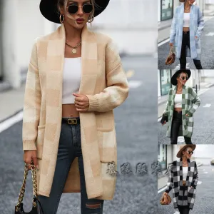 2025 New new  coats loose plaid color matching knitted cardigans fashionable Popular trade sweaters women
