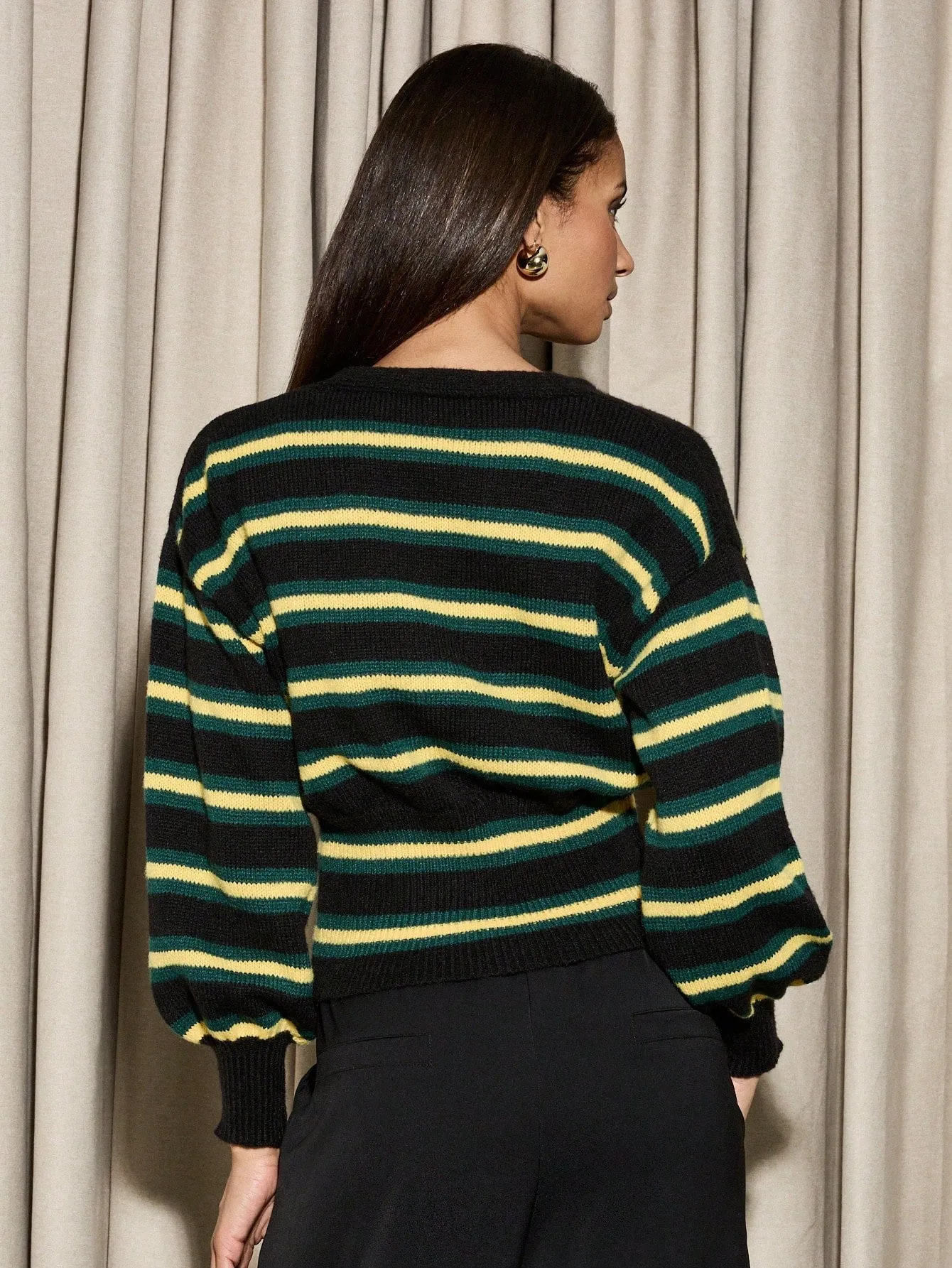 AiiRZ V Neck Stripe Knit Cardigan