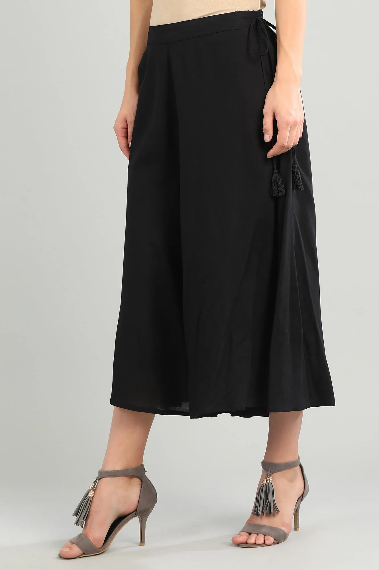 Black Solid Culottes