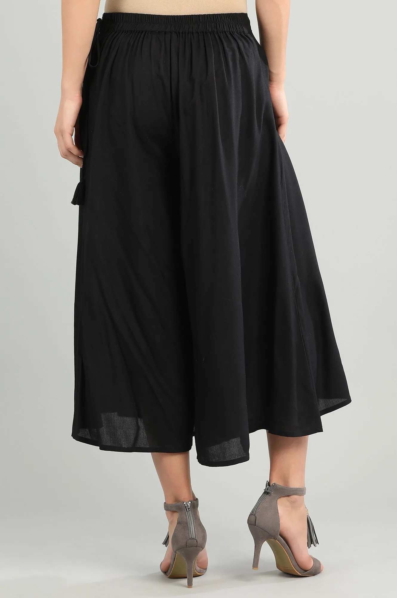 Black Solid Culottes