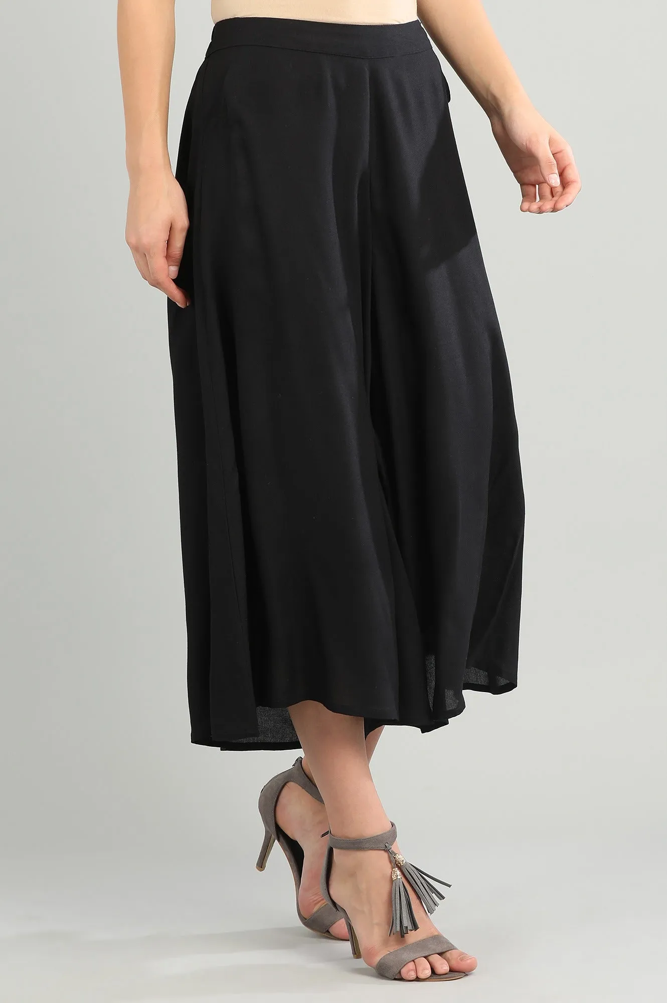 Black Solid Culottes