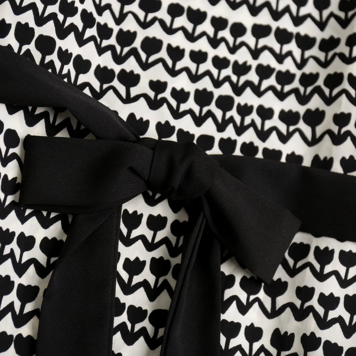 Houndstooth Printed French Mid-Length Chiffon Dress