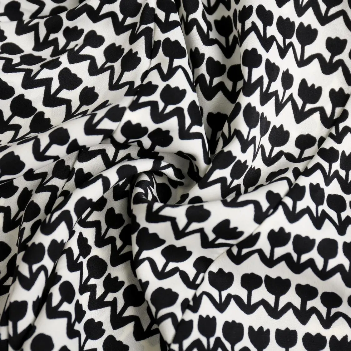 Houndstooth Printed French Mid-Length Chiffon Dress
