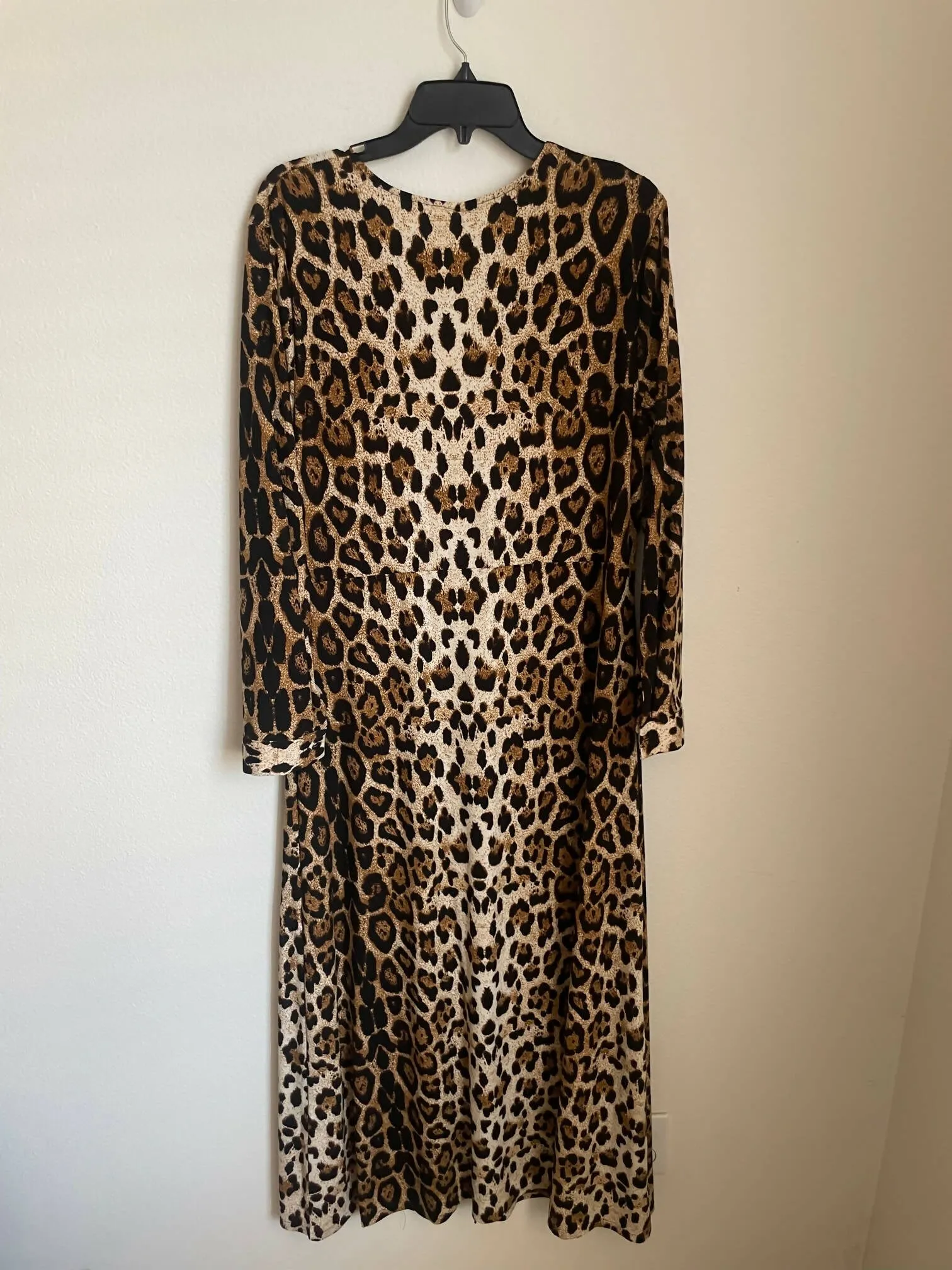 Leopard print deep V long sleeve dress