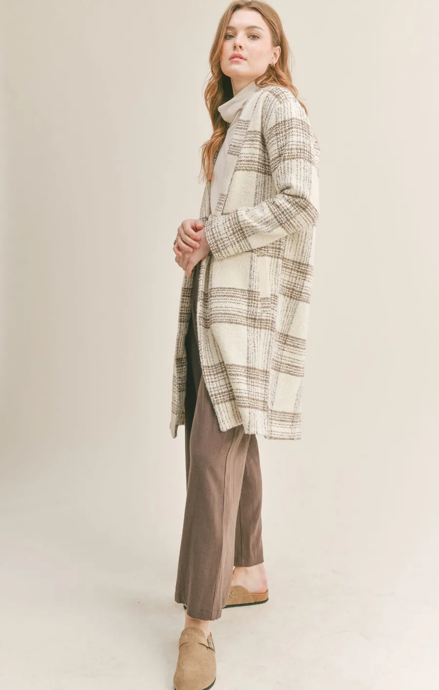 MORNING STROLL PLAID CARDI / CREAM