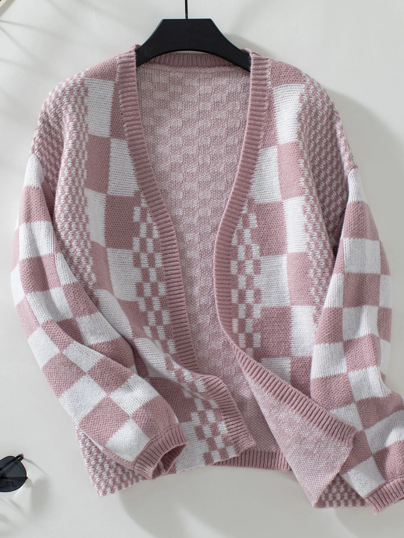 Relaxed-Fit Stylish Color-Blocked Cardigan for Women