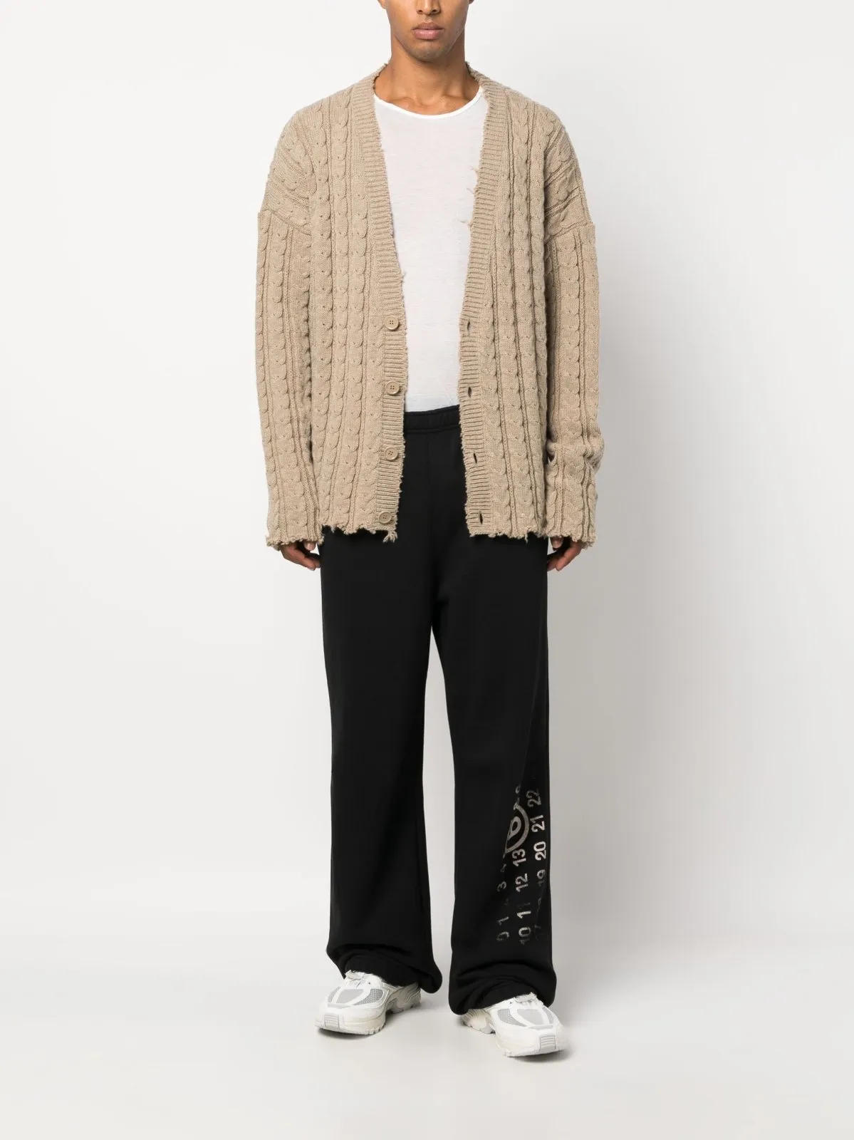 V-Neck Cabel-Knit Cardigan