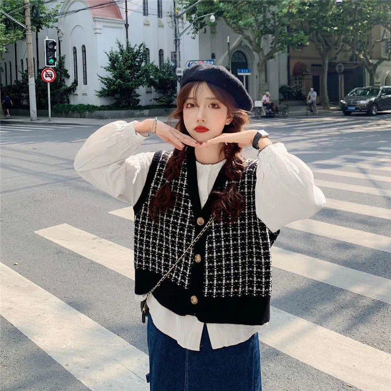 V-Neck Classic Plaid Knitted Vest Sweater