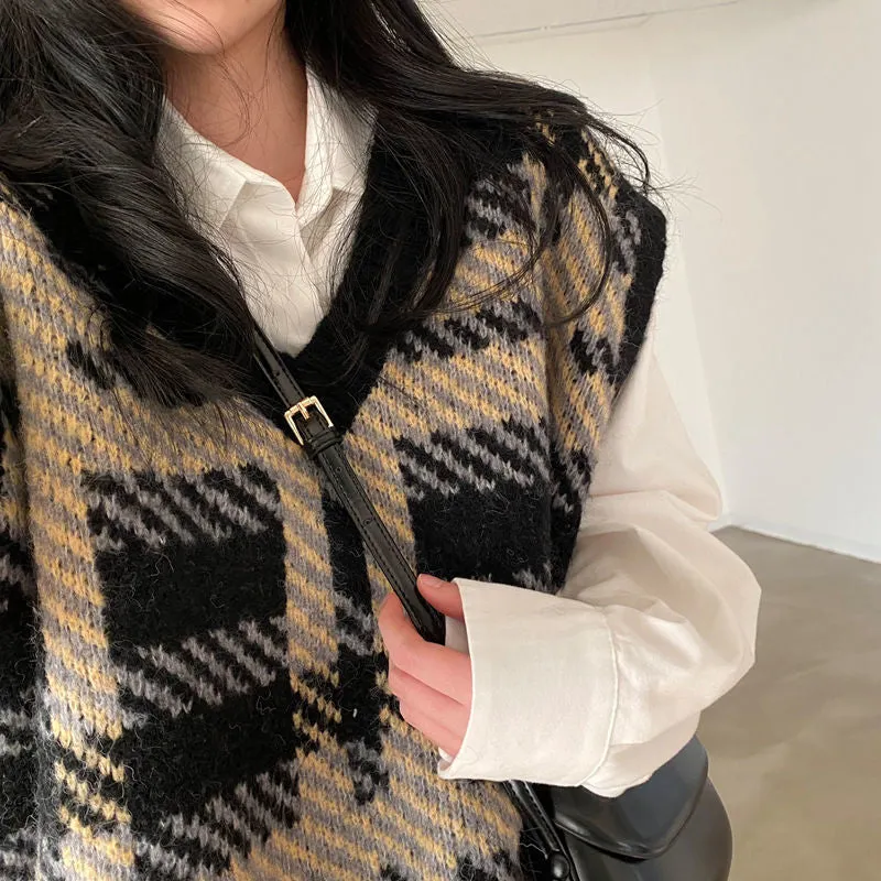 V-Neck Retro Plaid Sleeveless Knitted Sweater