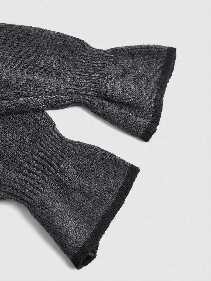 Vera Knitted Button-Up Sweater with Pockets in Grey